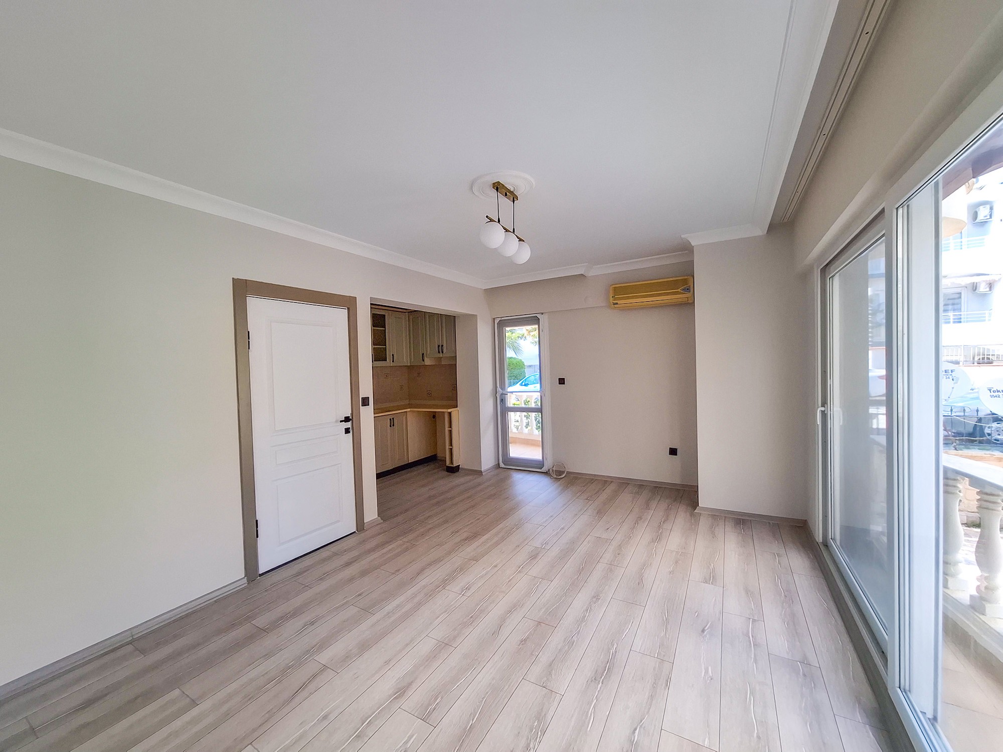 DİDİM EFELER'DE KÖŞE KONUMDA SATILIK 2+1 YÜKSEK GİRİŞ DAİRE