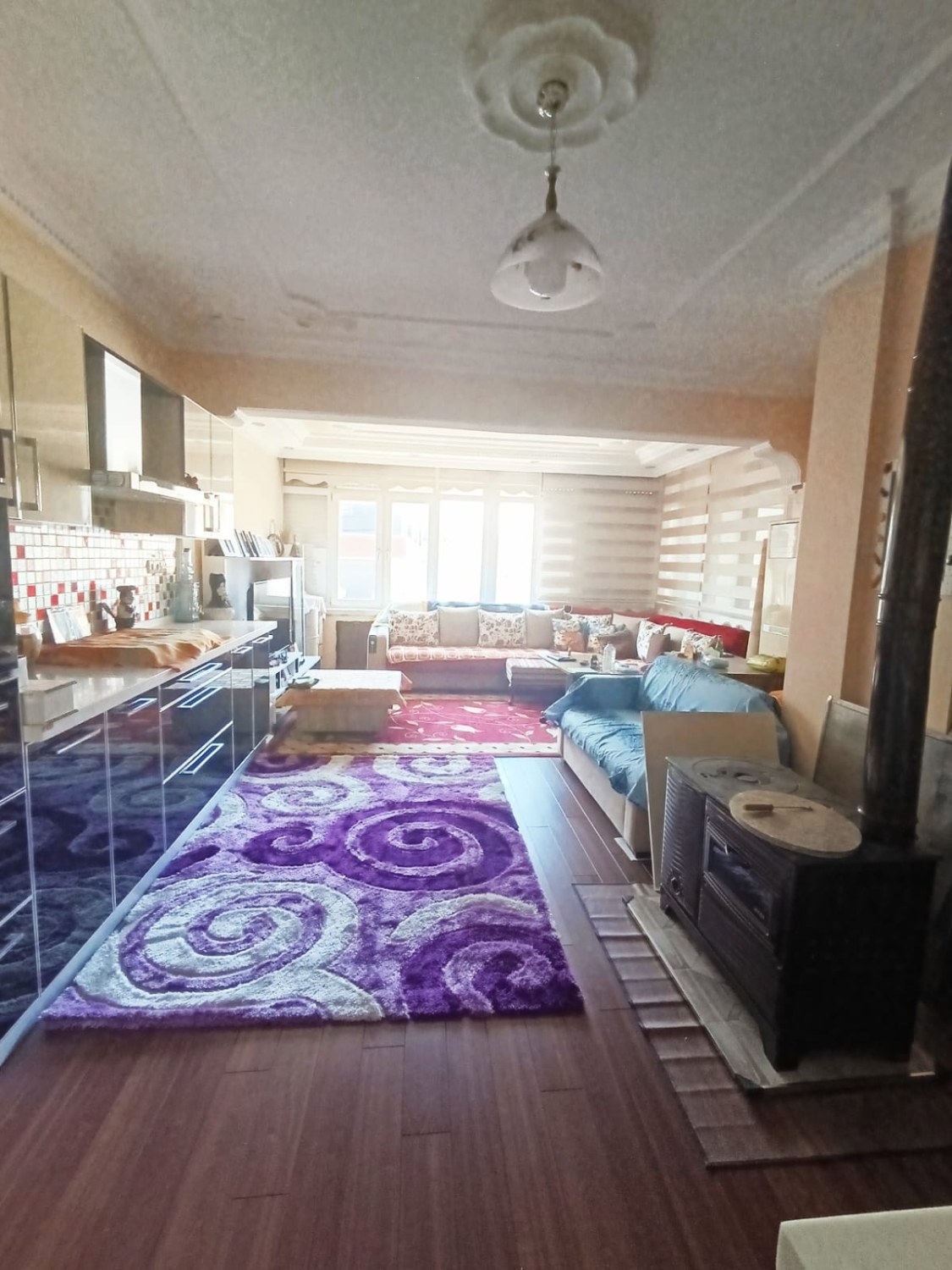 DENİZ MH.(KIŞLA) GENİŞ ŞEHRİN MERKEZİNDE 3+1