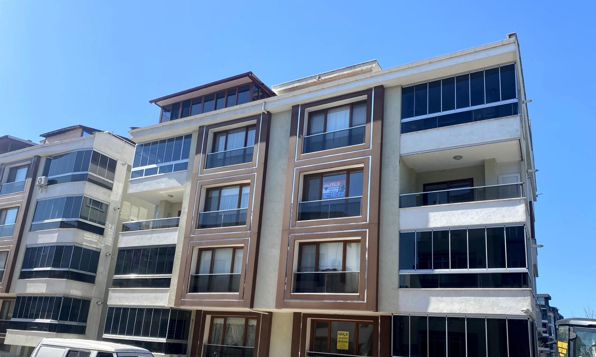 REMAX-MID'DEN BAHÇELIEVLERDE 3+1 GENIŞ VE FERAH KIRALIK DAIRE