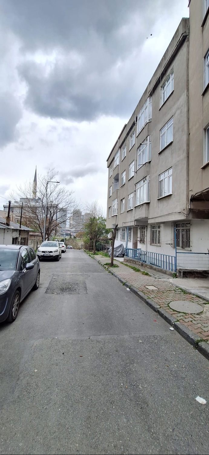 BAĞCILAR MAHMUTBEY MAHALLESİ HACIBOSTAN DA MİA FIRSAT DAİRE