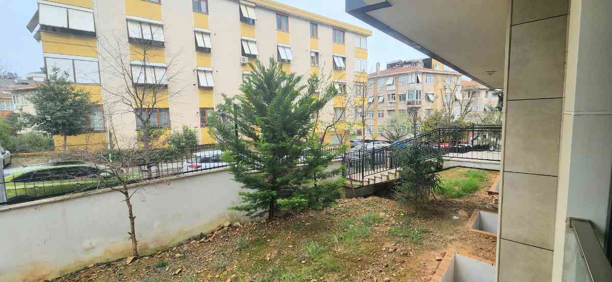 YENI BINADA YÜKSEK GIRIŞ EŞYALI KIRALIK DAIRE