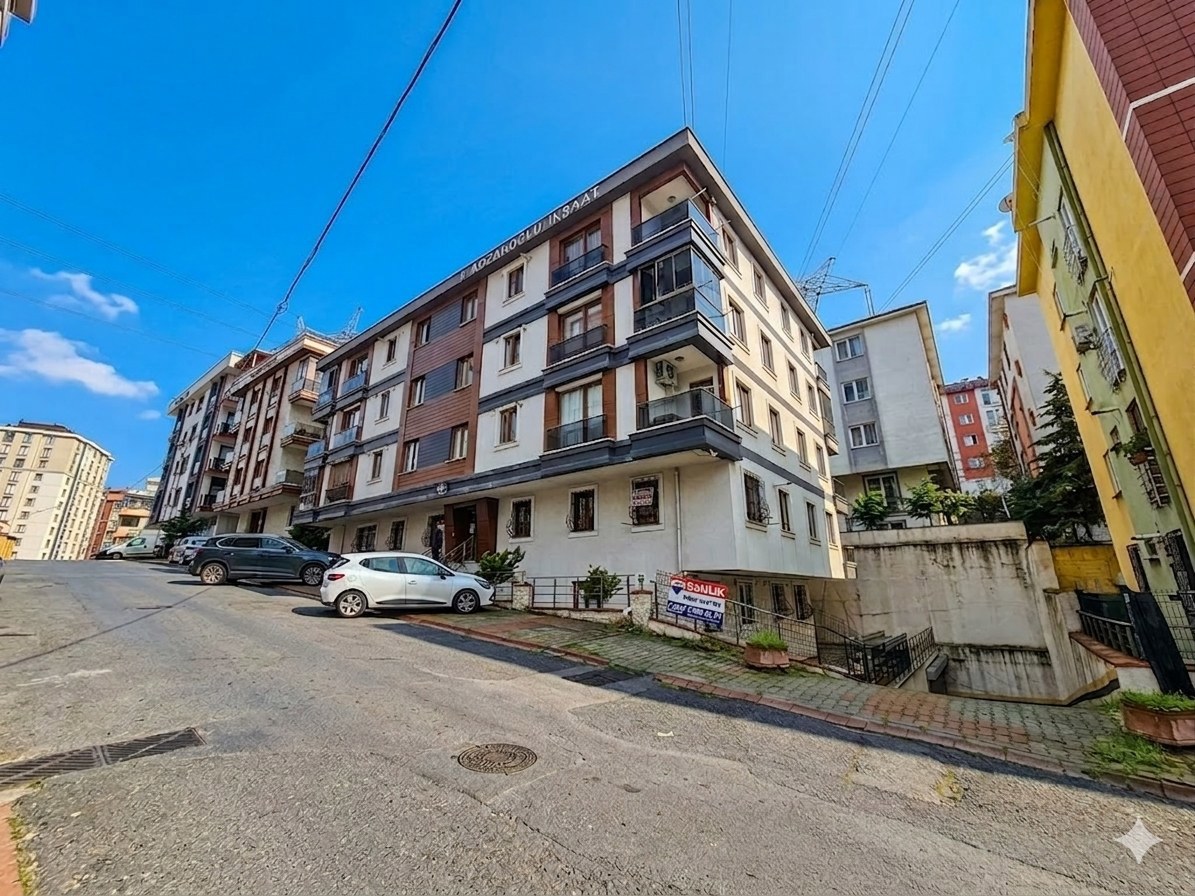 ÜMRANIYE SITE MAH. FINANS MERKEZI KOMŞUSU, 27.000 TL KIRACILI FIRSAT 1+1