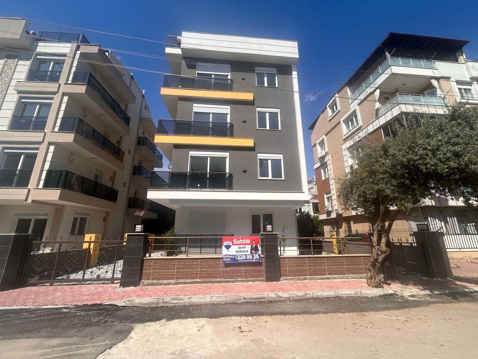 ETİLER MAHALLESİ SIFIR LÜKS VE MODERN 1+1 SATILIK DAIRE