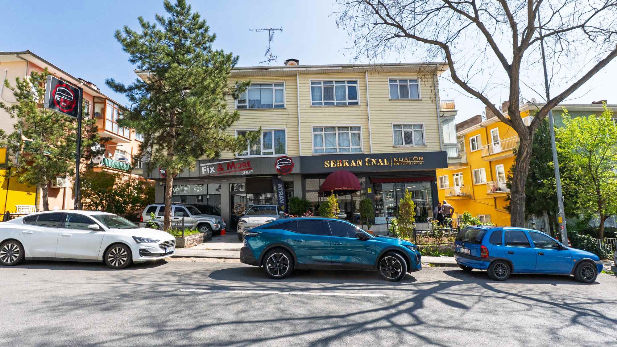 ESAT BAĞLAR CADDESİ ÜZERİ BOŞ 1. KAT 3+1 DAİRE