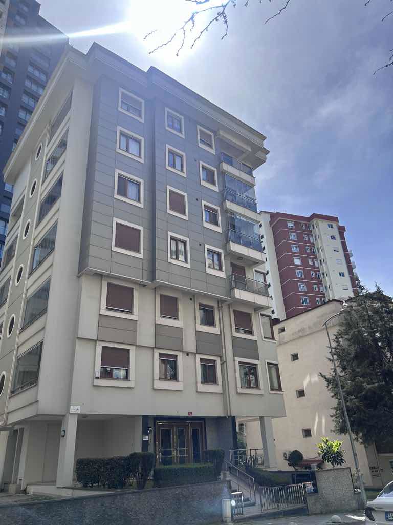 KALAMIŞ SAHİLDE KİRALIK 2+1