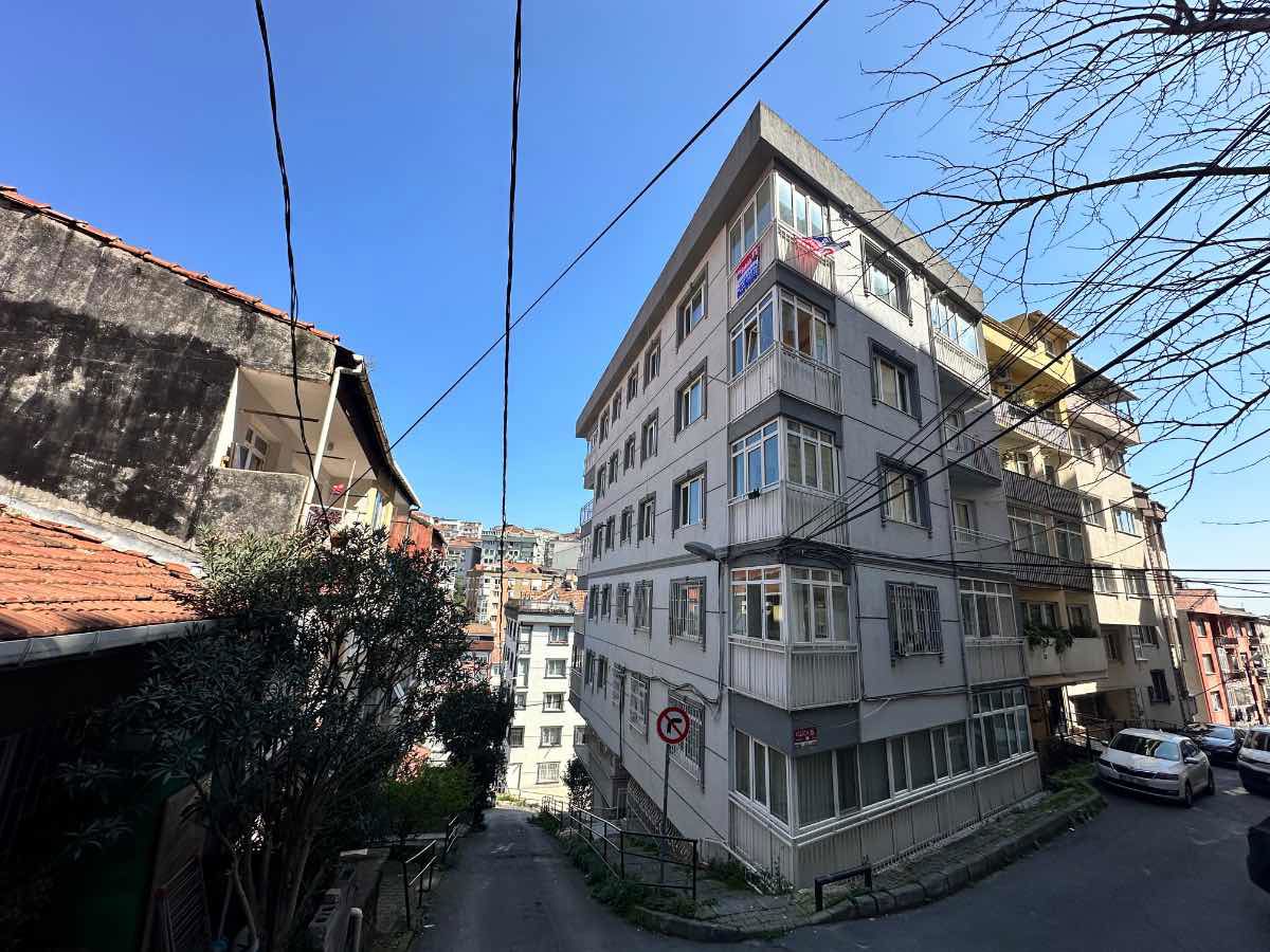 ŞİŞLİ FULYA MH. SATILIK 3+1 ÇATI DUBLEKS DAİRE