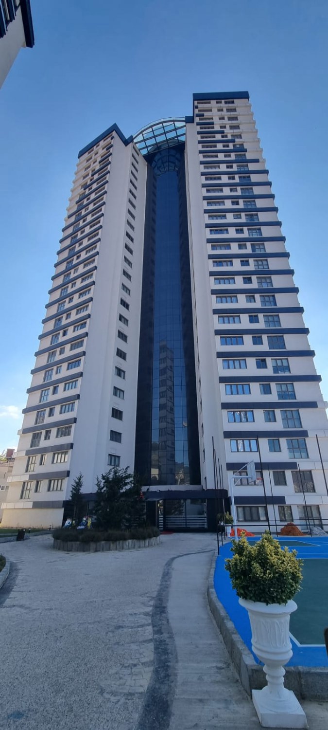HİLL KARTAL SİTESİNDE EŞYALI KİRALIK 2+1 DAİRE