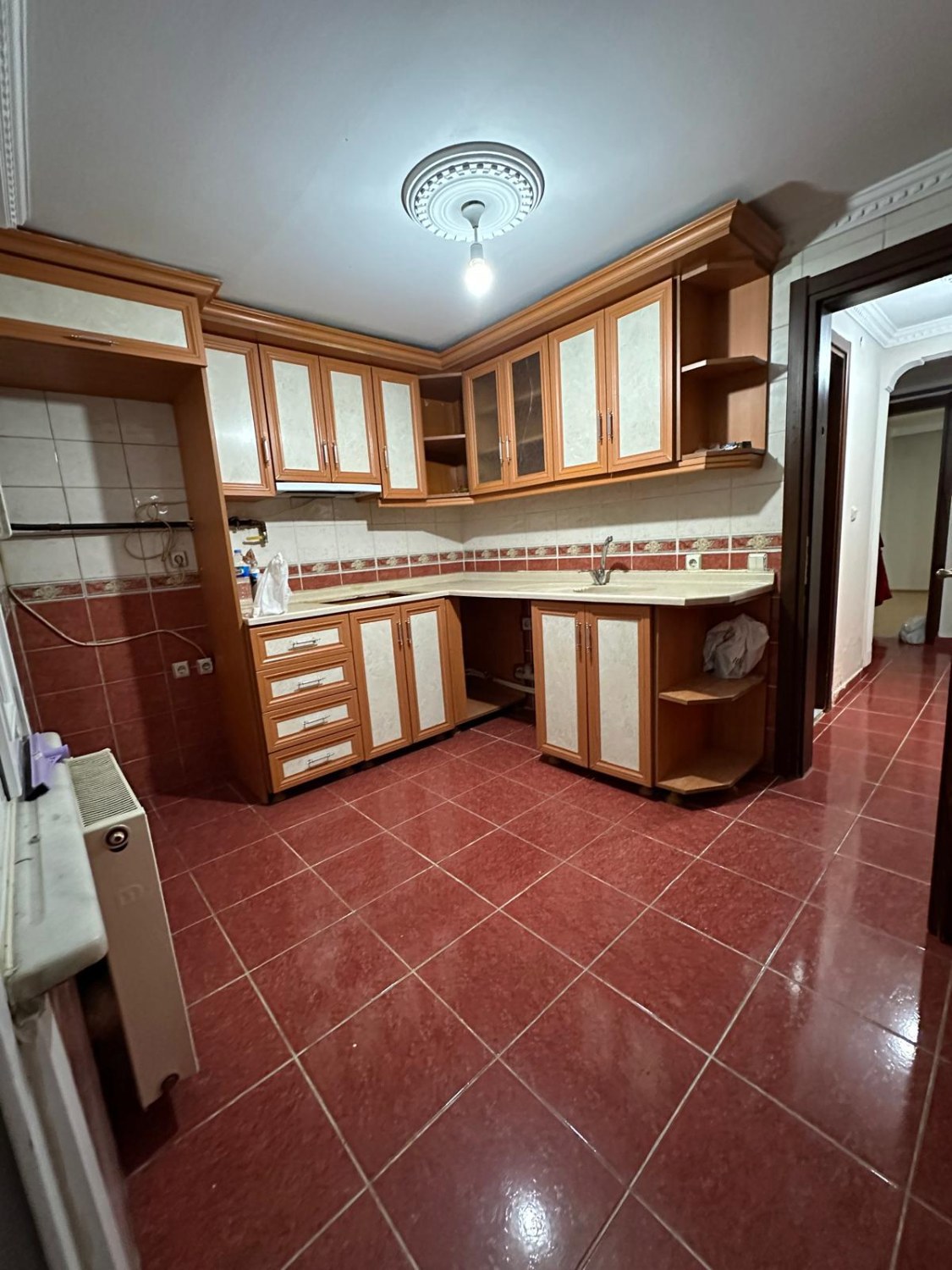 ESENYURT KIRAÇ'TA 2+1 KİRALIK DAİRE