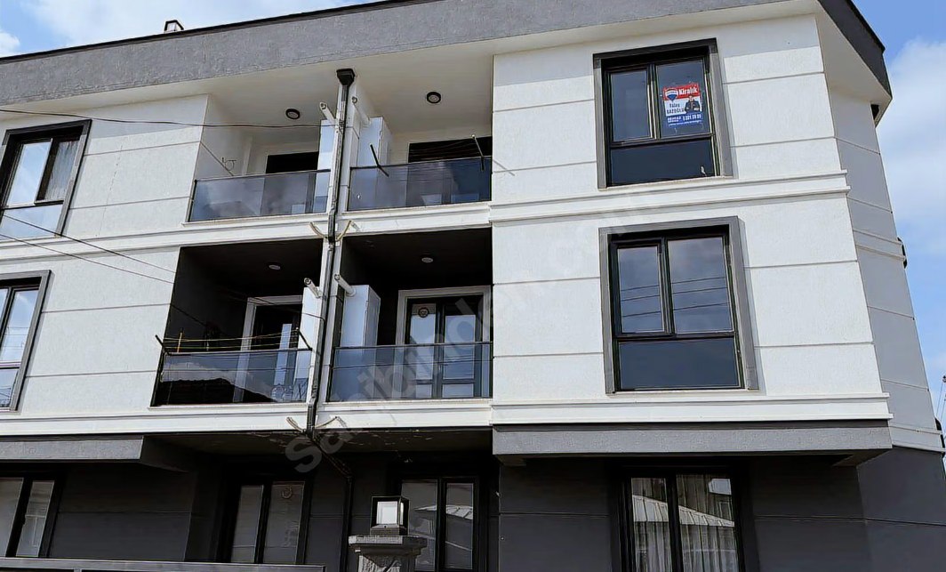 REMAX DESIGN YAĞCILARDA 2+1 KİRALIK DAİRE