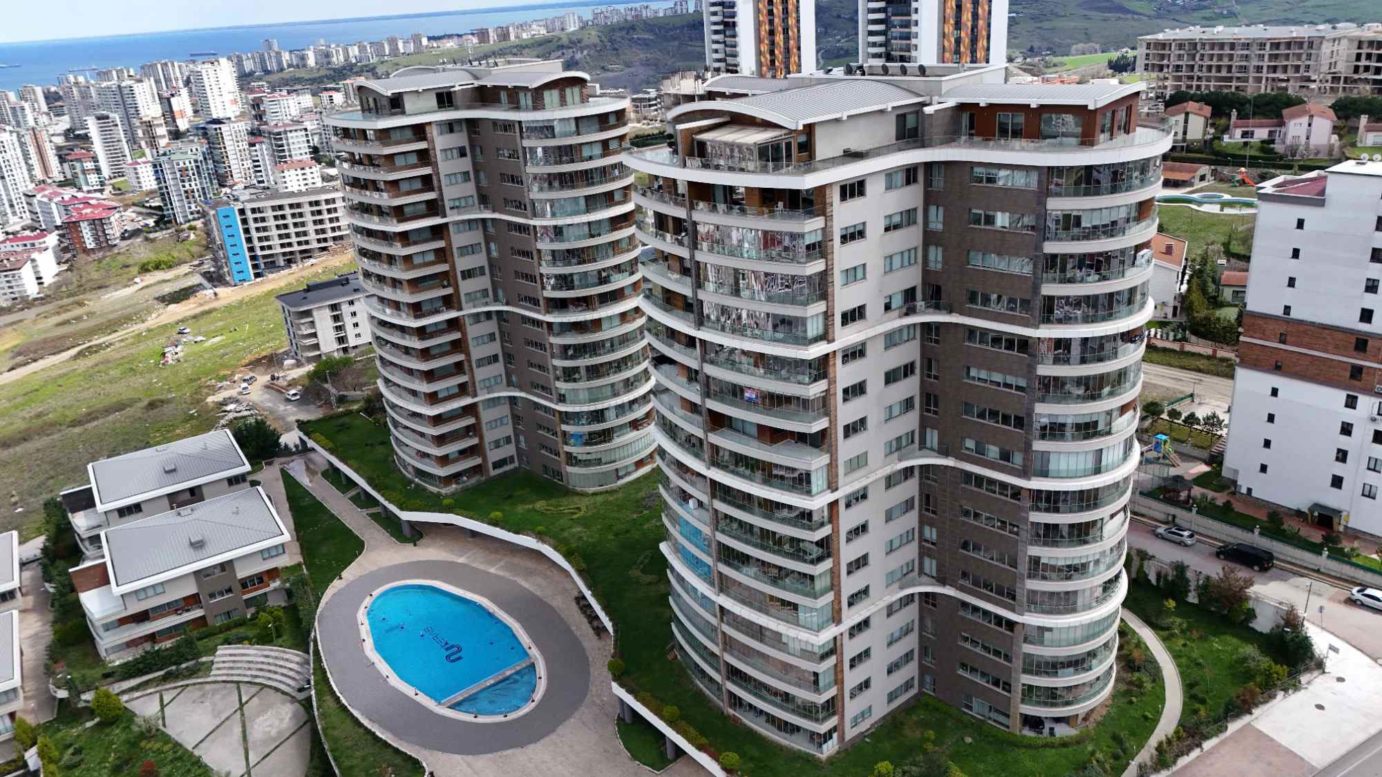 NU TERAS'TA B BLOK 9. KAT PANORAMIK DENIZ MANZARALI 3+1