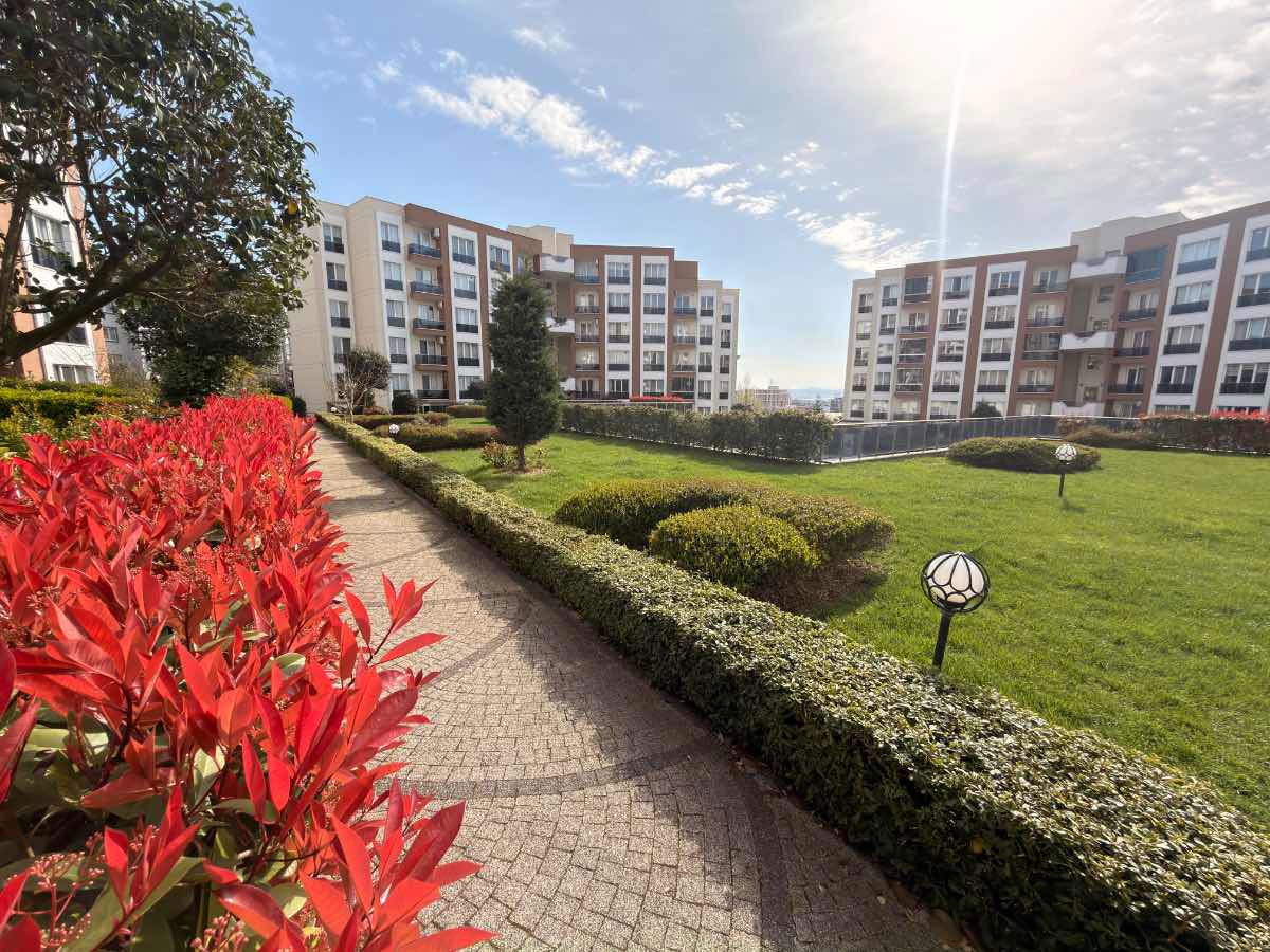 PARK VERDE SİTESİ EŞYALI KİRALIK DAİRE