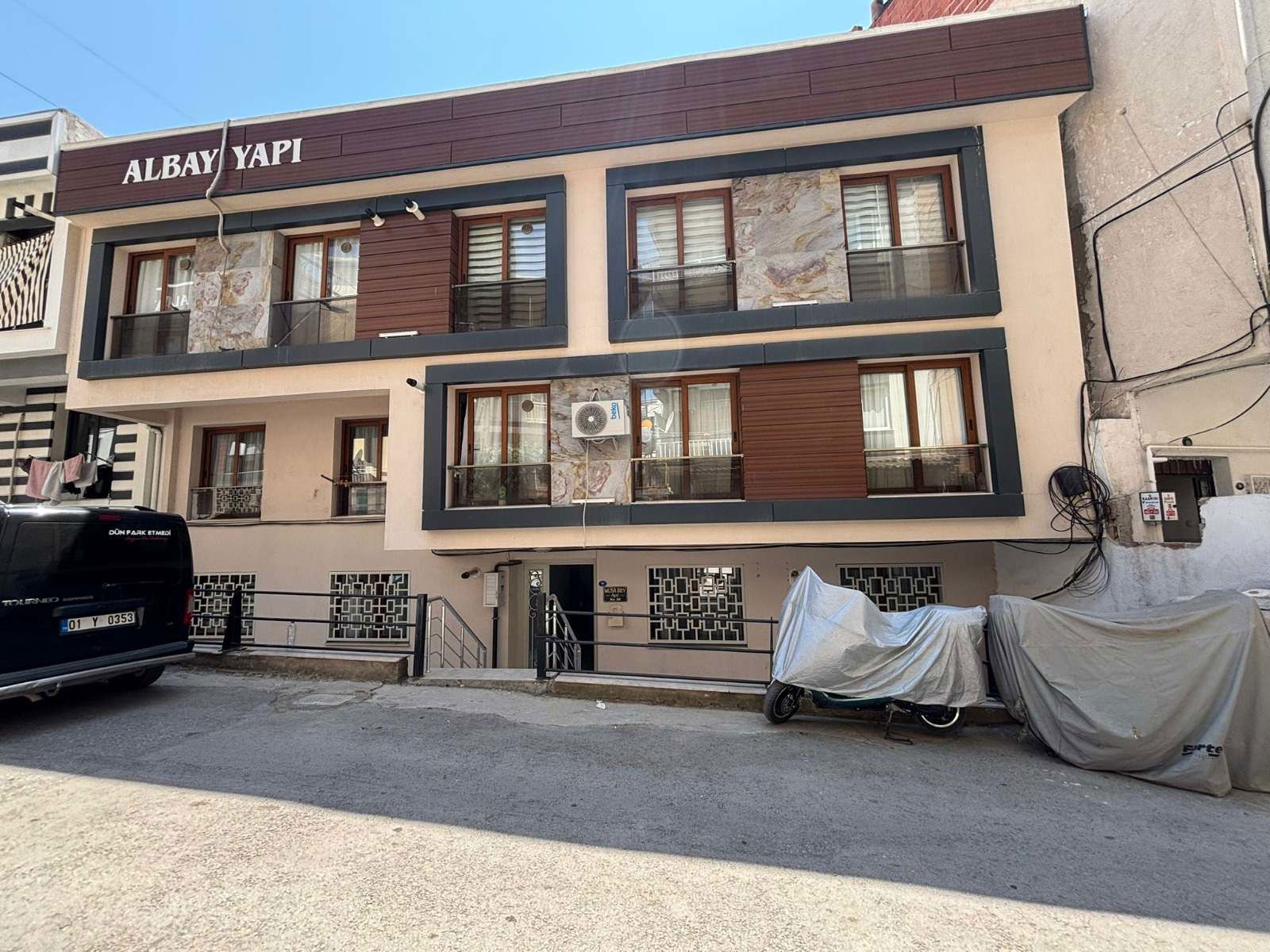 BUCA ATATÜRK MAHALLESİNDE SATILIK 1+1 EŞYALI DAİRE