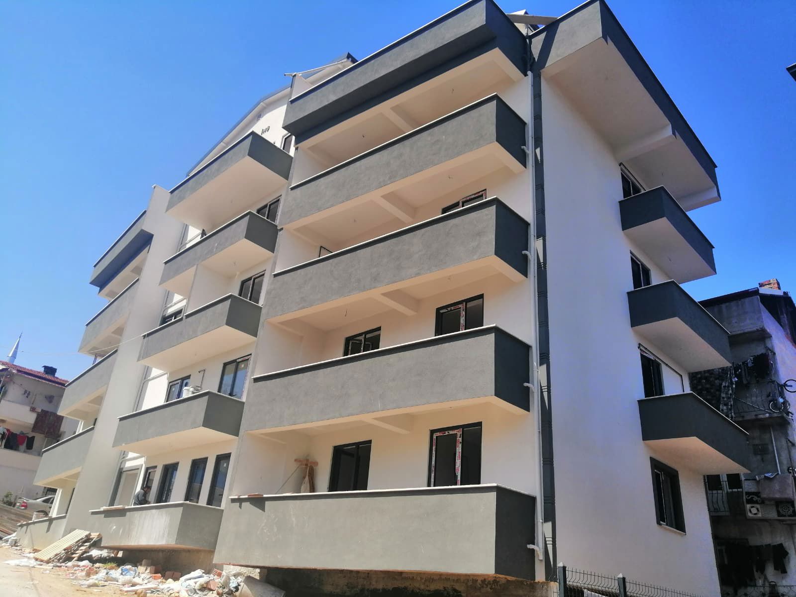 MERKEZE YAKIN KULLANIŞLI ARAKAT DAİREMİZ SATILIKTIR