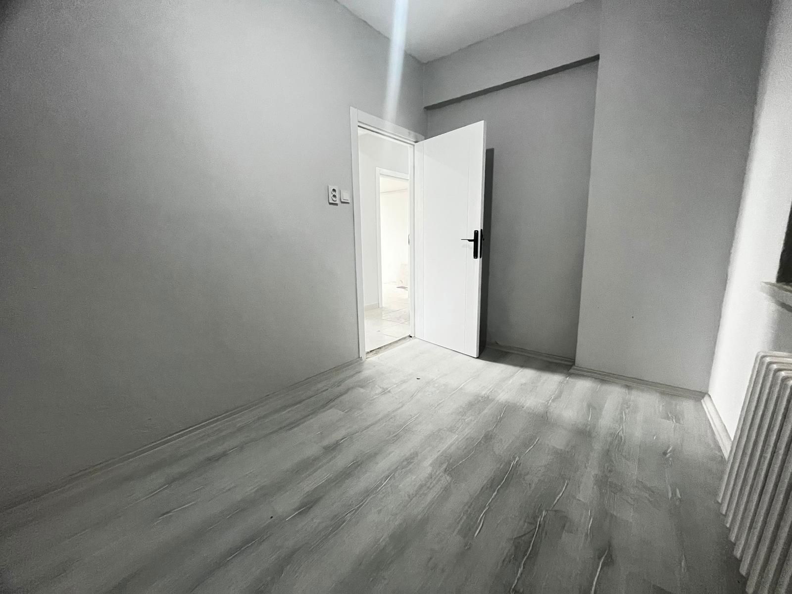 REMAX MİD İZMİR YOLUNDA TADİLATLI 2+1 SATILIK DAİRE