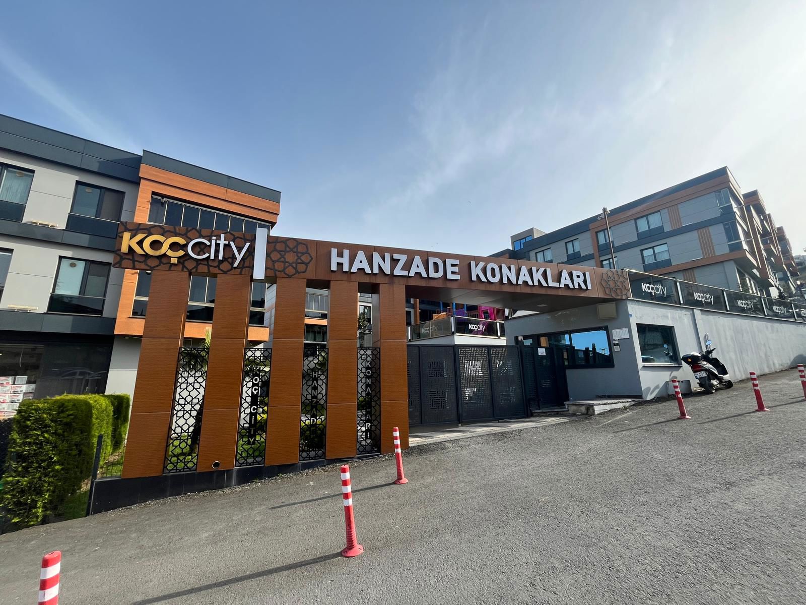 KOÇ CİTY HANZADE KONAKLARINDA BAHÇELİ 3+1 KİRALIK DAİRE