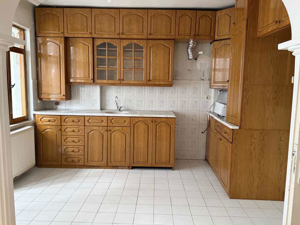 ESENEVLER MAH TRAMVAY YANI 3+1 KİRALIK DAİRE