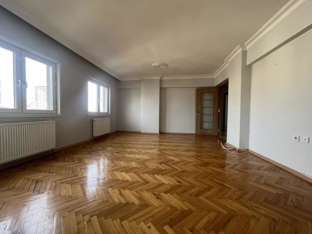 KORDONBOYU SAHİLDE FERİHA ÖZYUVA SİTESİNDE  3+1 BOŞ SATILIK DAİRE