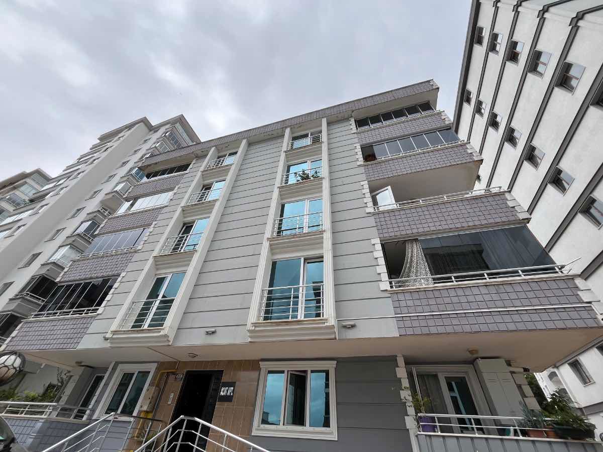 REMAX İBRAHİM BÜLBÜL- SAMSUN ATAKUM YENİMAHALLEDE SATILIK 2+1