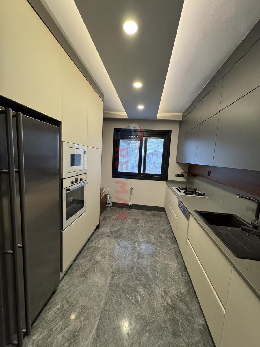 EMİNALİPAŞA ÜZERİ YENİLENMİŞ OTOPARKLI DAİRE