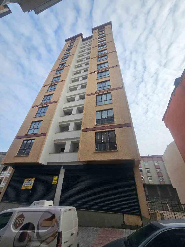 BAĞCILAR DEMİRKAPI’DA SİTE İÇERİSİNDE SATILIK 3+1 DAİRE