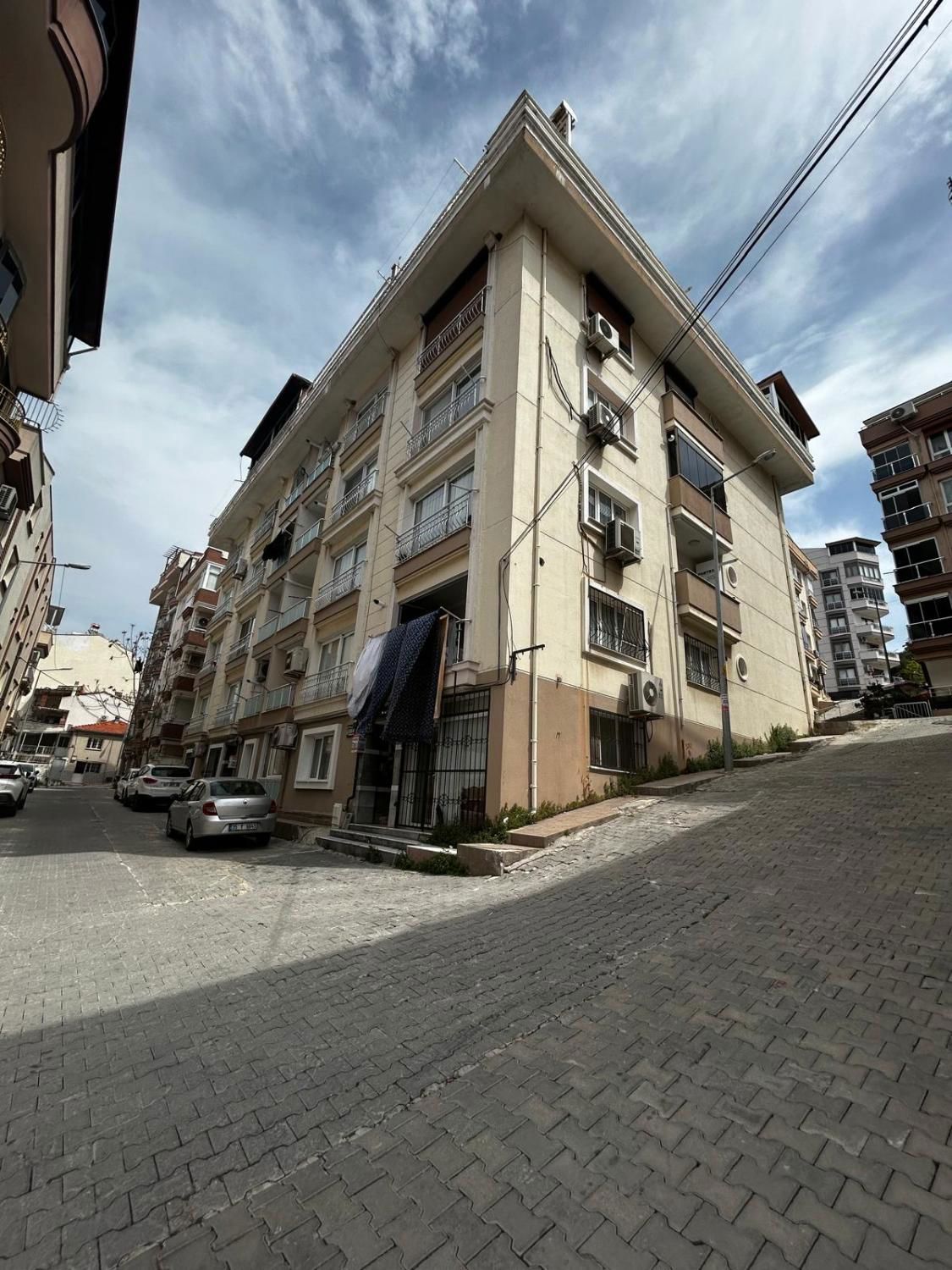DIKILI GAZIOSMAN PAŞA MAHALLESI SATILIK DAIRE