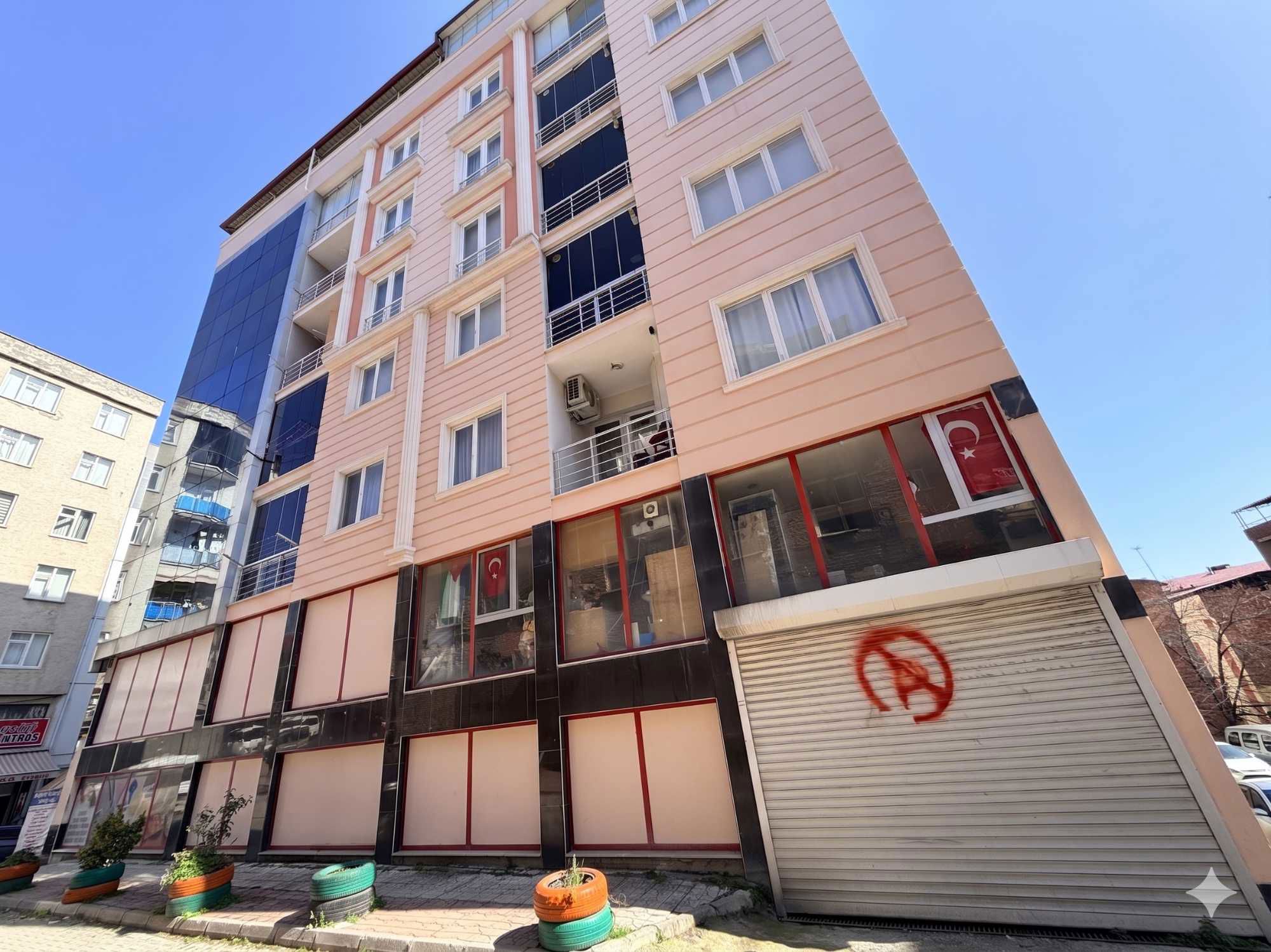 UNKAPANI | İLKADIM'DA 100.YIL BULVAR 1 DK - K.OTOPARK ŞIK DAİRE
