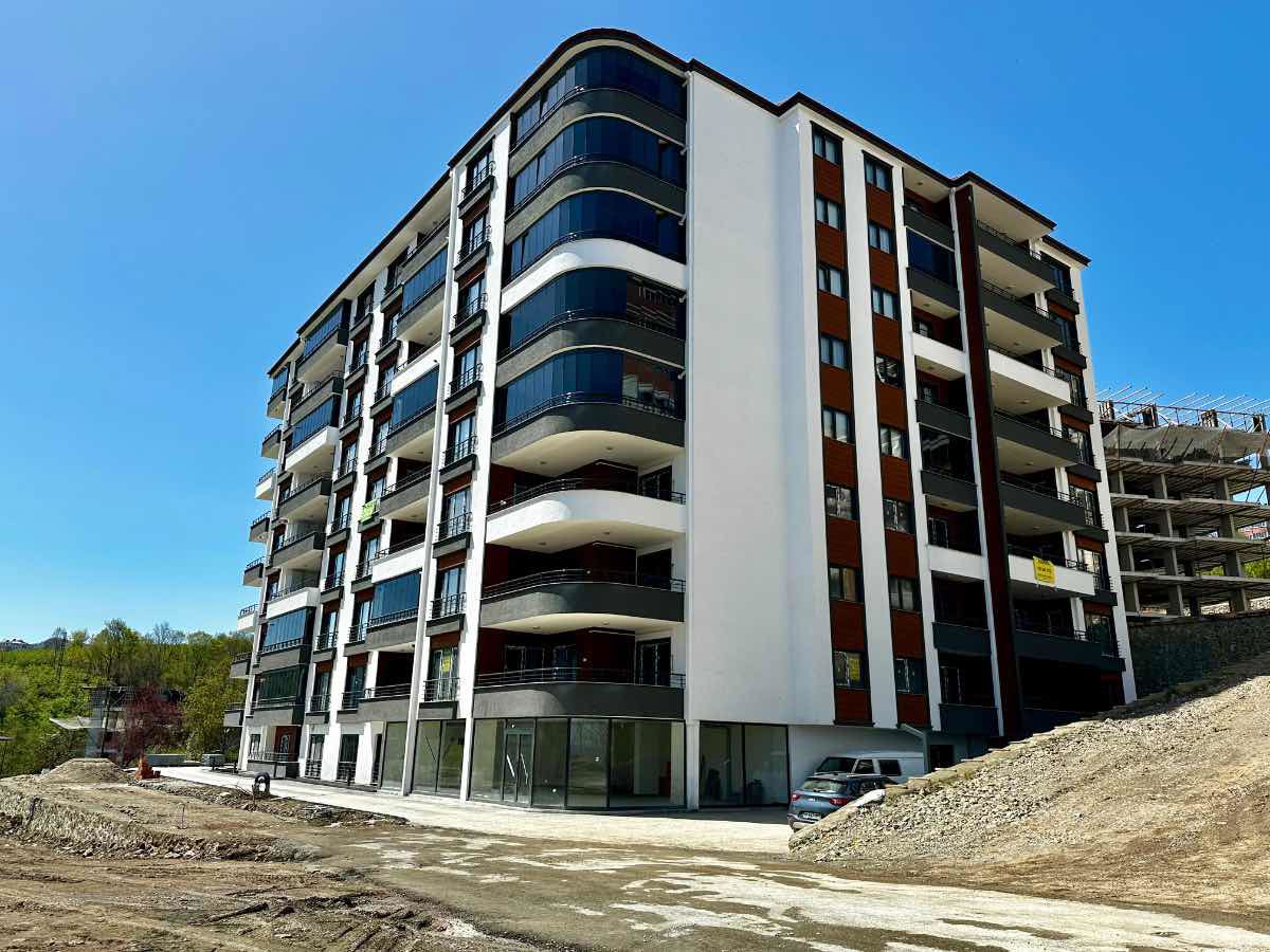 YALINCAK GÖKYAKA SİTESİNDE SIFIR KİRALIK 4+1 GENİŞ DAİRE