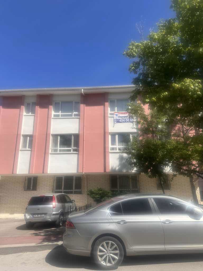 ÇANKAYA DİKMEN AŞIK VEYSEL CADDESİNDE 3+1 SATILIK DAİRE
