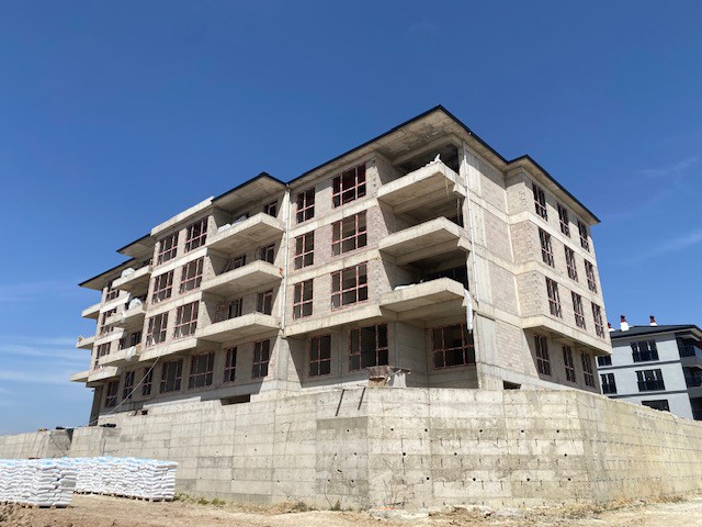 YENİMAHALLE SUSUZ'DA BAĞIMSIZ MUTFAKLI GENİŞ 3+1 SATILIK DAİRE