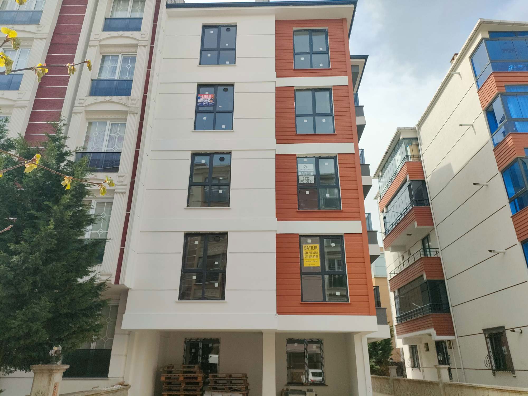 REMAX LAND'DEN ALİPAŞA MAH. DE SATILIK SIFIR 2+1 DAİRE