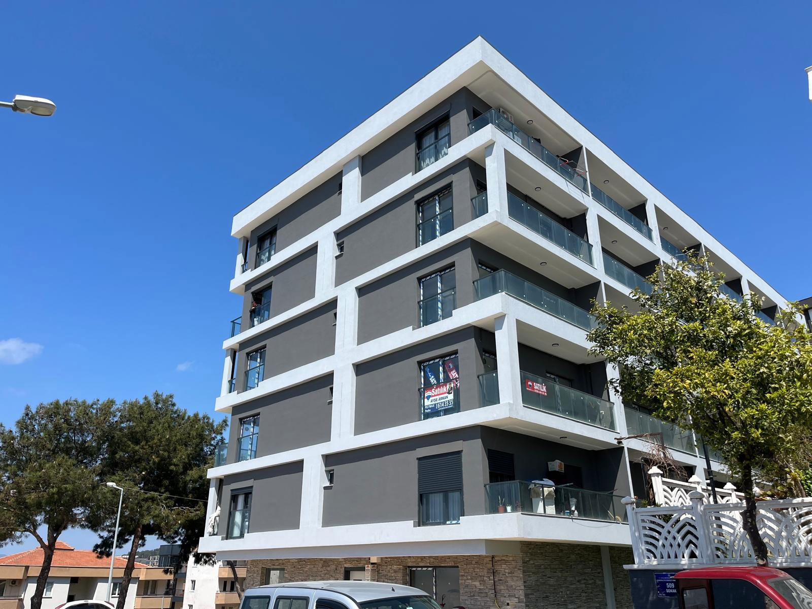 KUŞADASI KADINLAR DENİZİ’NDE MANZARA SUIT APARTMANINDA SATILIK DAİRE