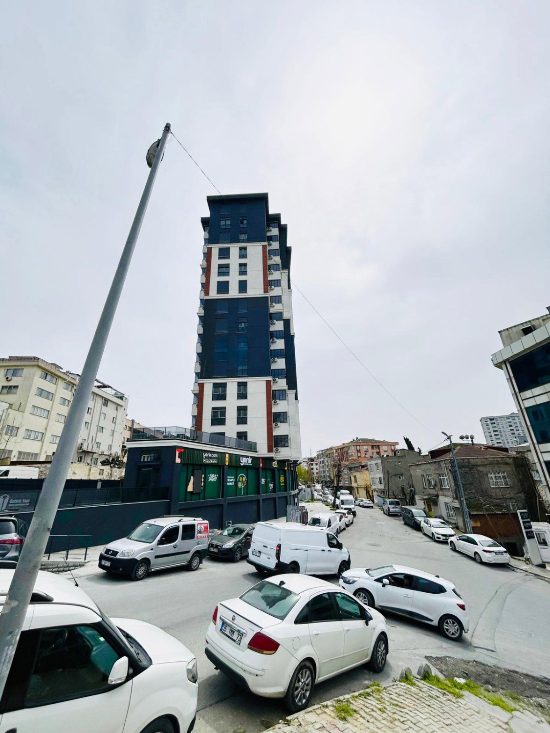 BAĞCILAR BAĞLAR MAH. METROYA YAKIN SIFIR 2+1 YERDEN ISITMALI OTOPARKLI DAİRE