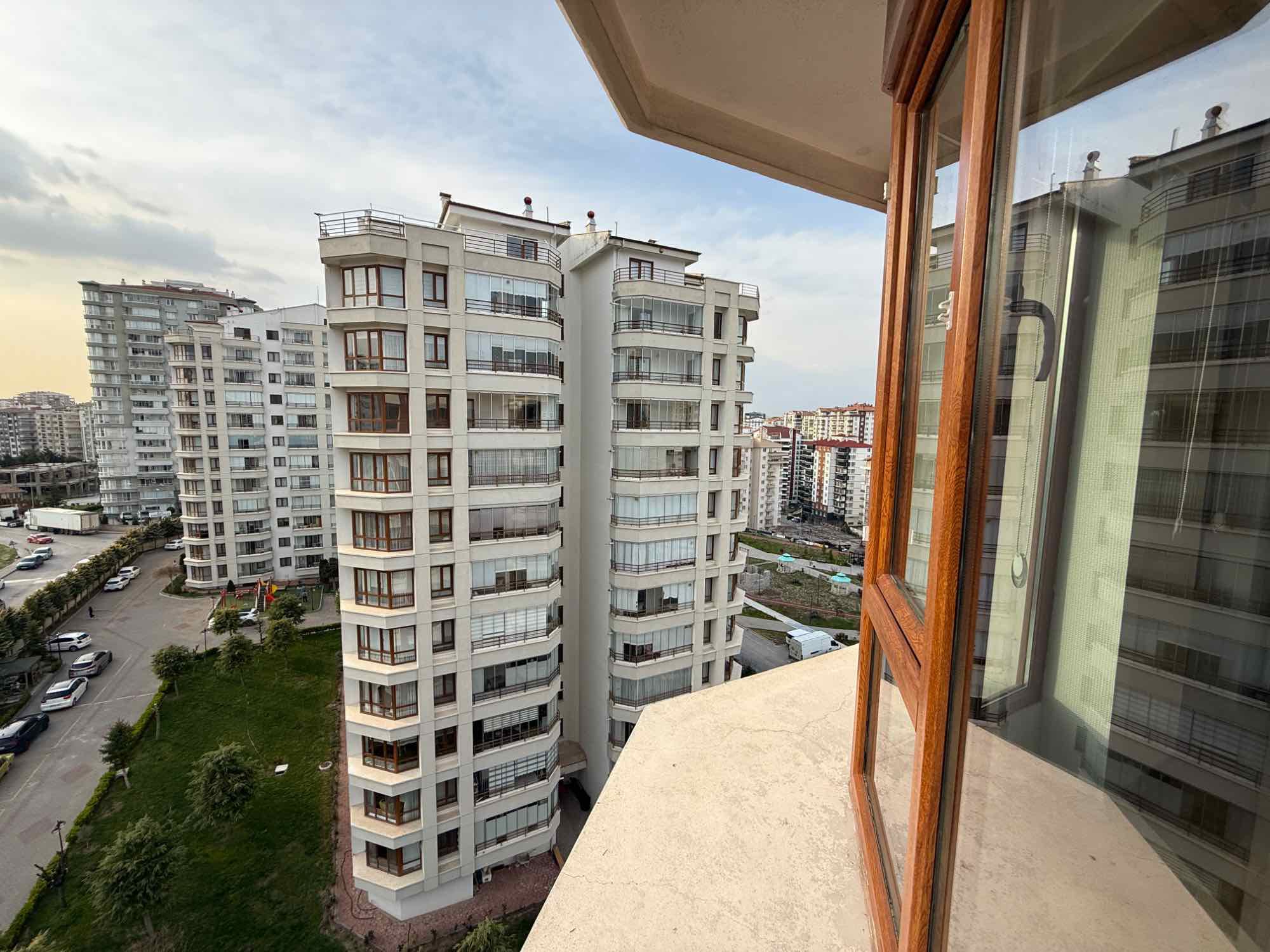 MAMAK DURALİ ALIÇ MAH. SATILIK 3+1 DAİRE!