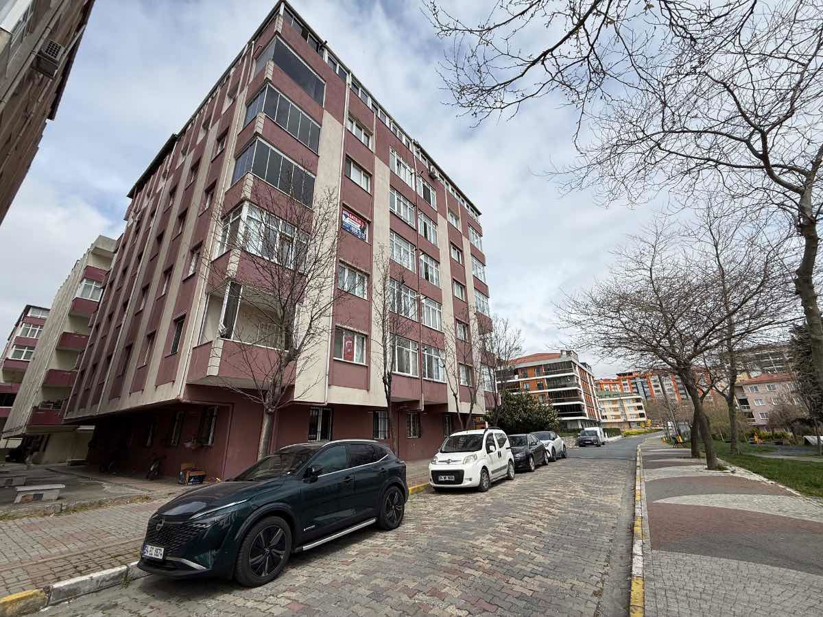 GÜZELKENT SİTESİNDE FULL TADİLATLI SATILIK 2+1 KELEPİR DAİRE