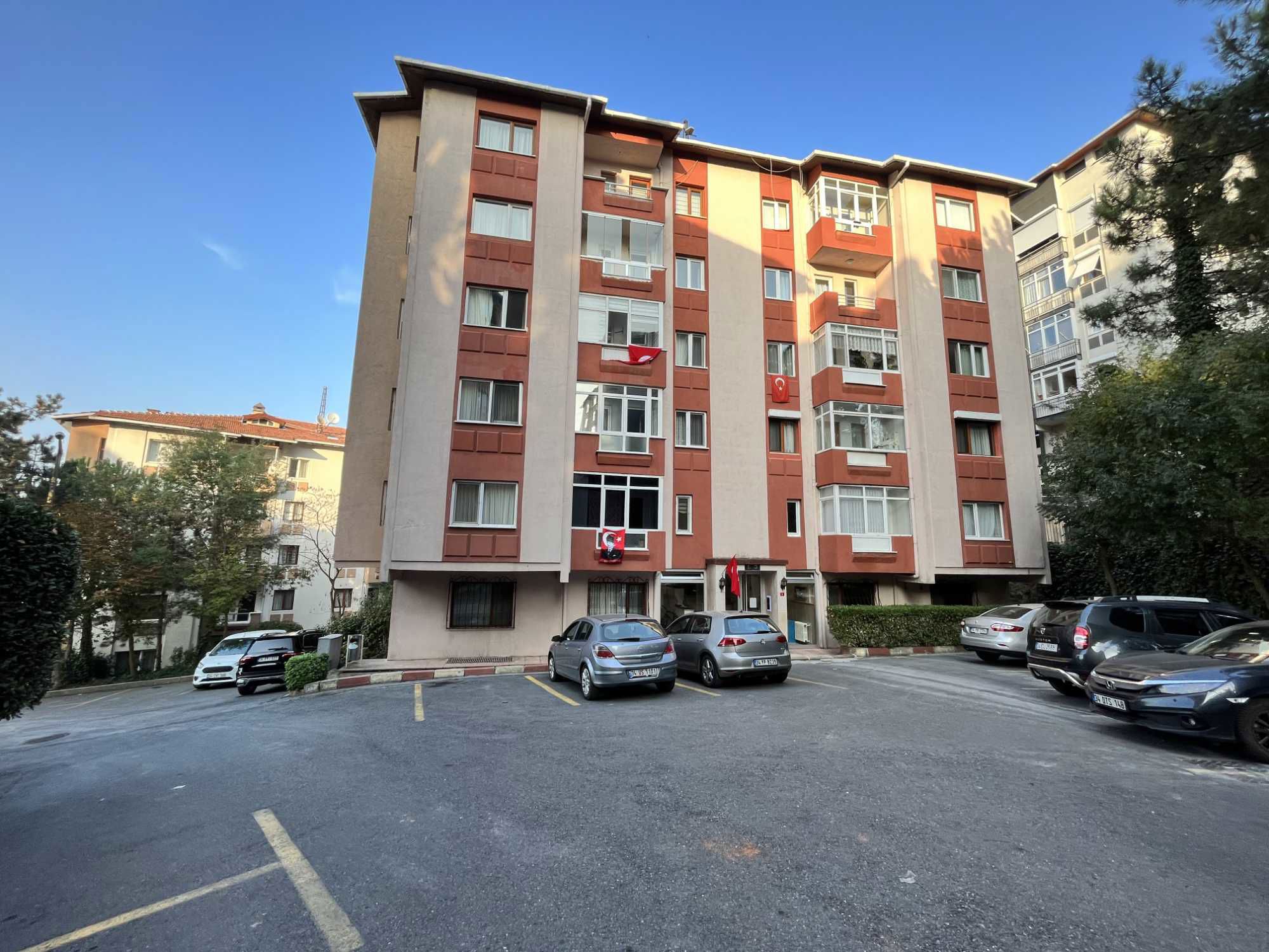 SARIYER ZEKERİYAKÖY ACARLAR SİTESİ SATILIK 3+1 DAİRE
