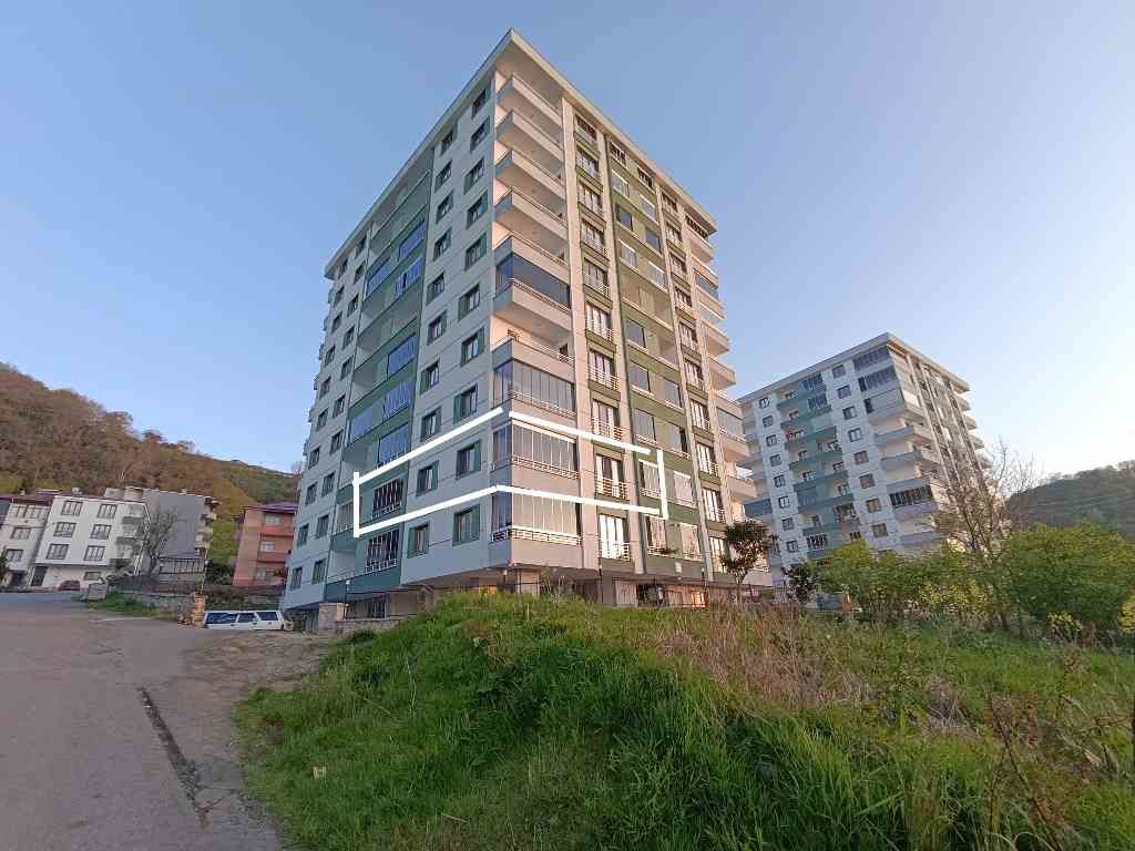 ARSİN YEŞİLCE KONUTLARI MUHTEŞEM DENİZ MANZARALI SIFIR AYARINDA 3+1