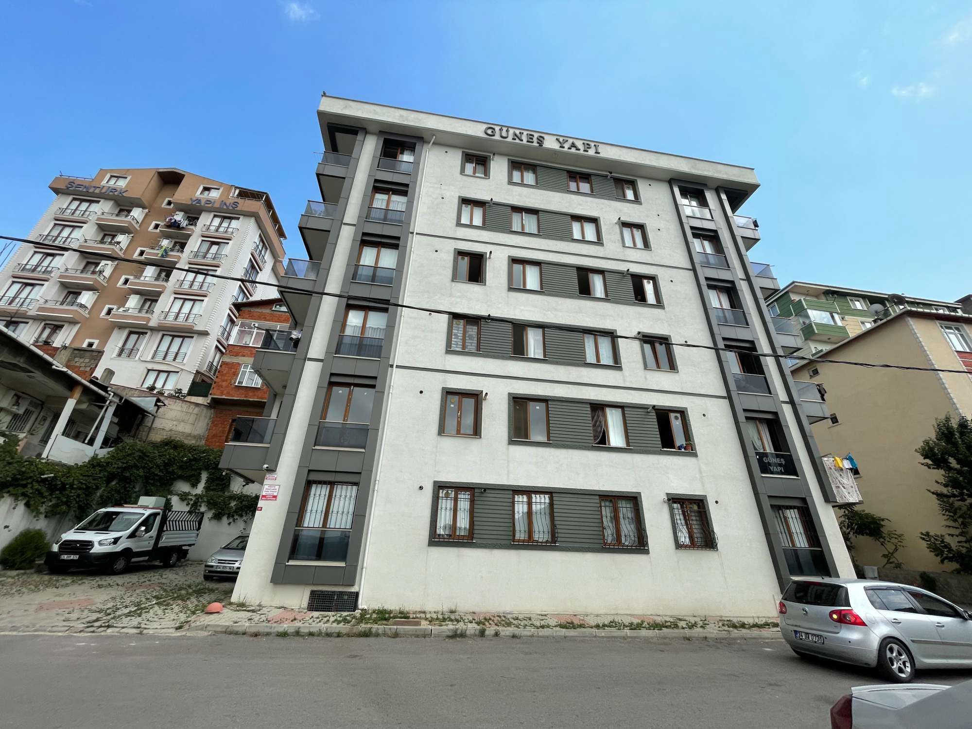 PENDİK ESENYALI AHMET YESEVİ MAH. BOŞ FERAH 2+1 SATILIK DAİRE