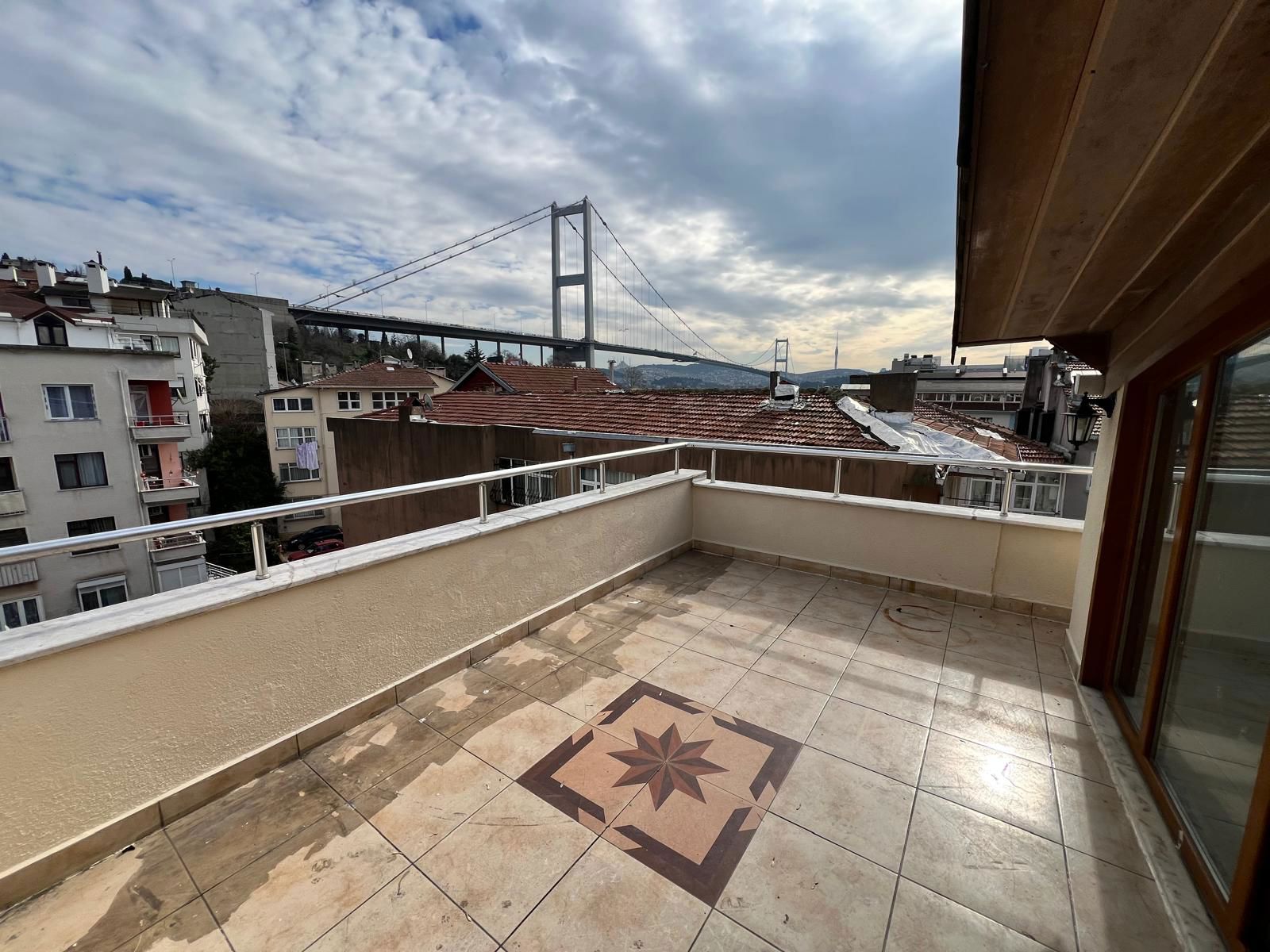 ORTAKÖY SAHILE YAKIN SATILIK 3 + 1 DUBLEKS TERASLI DAIRE