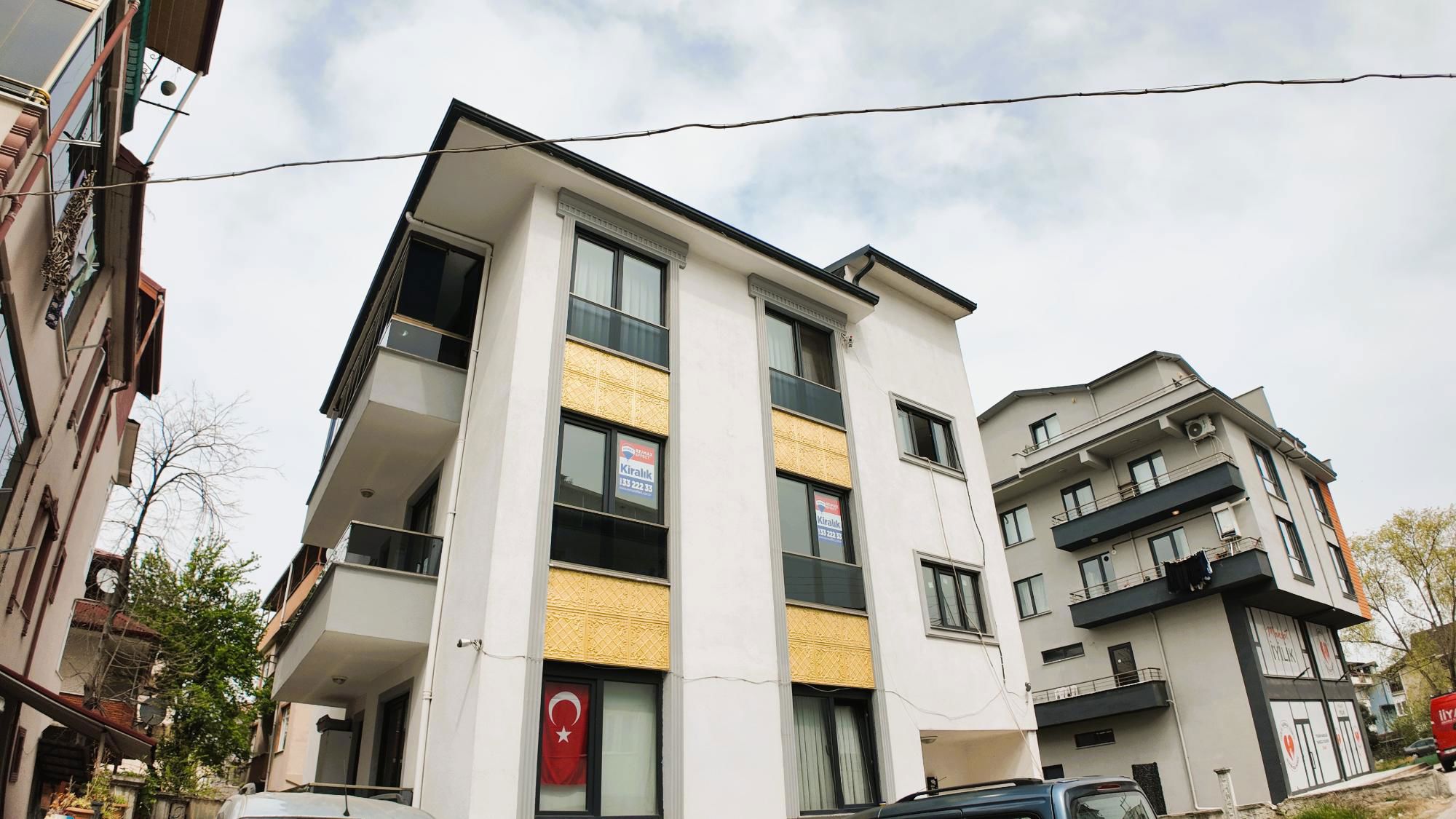KARTEPE DUMLUPINAR'DA 3+1 ARAKAT EBEVEYN BANYOLU KİRALIK DAİRE