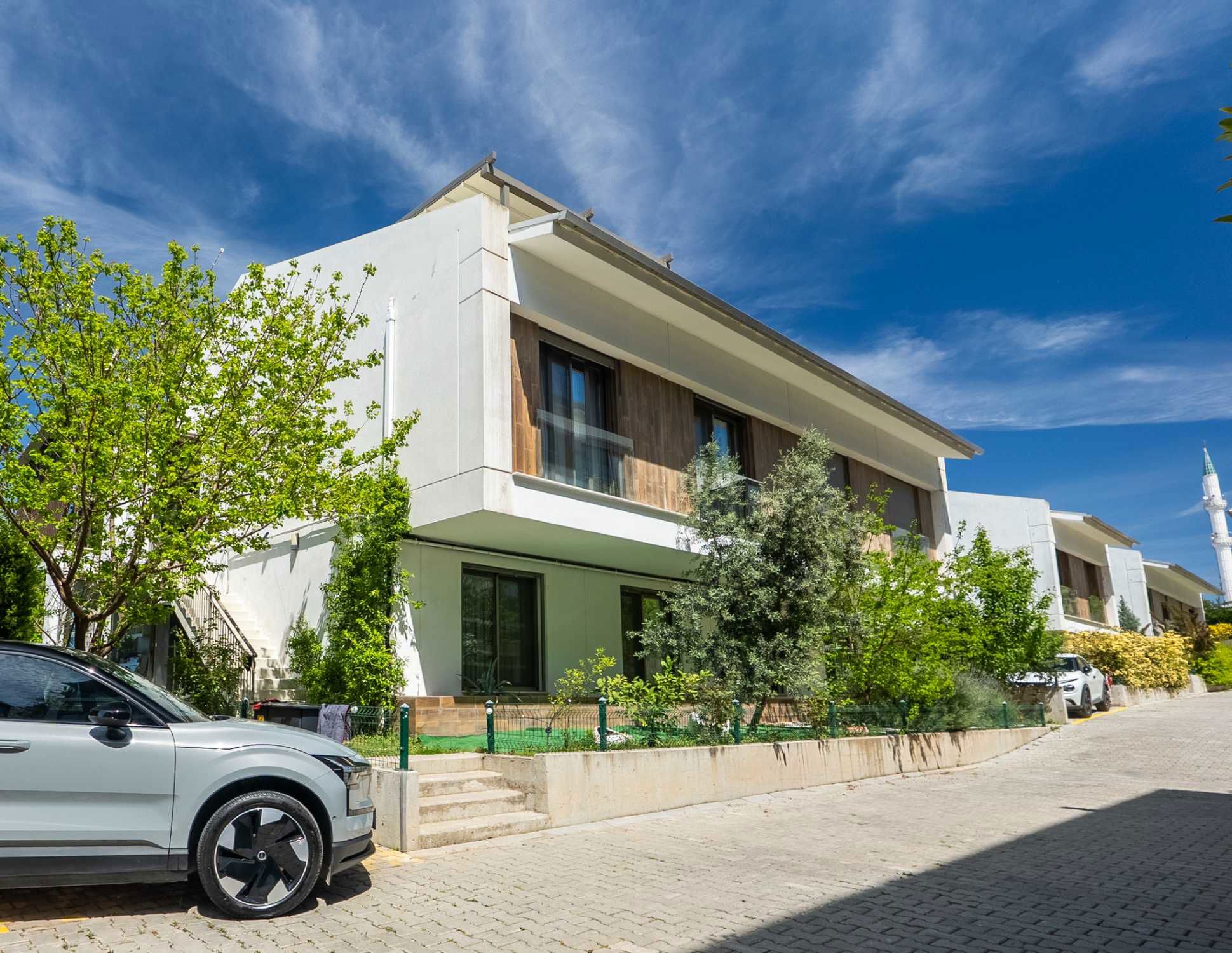 ULUKENT PALMİYE PARK FİORA'DA GENIŞ   4+1 BAHÇELİ DUBLEKS DAİRE