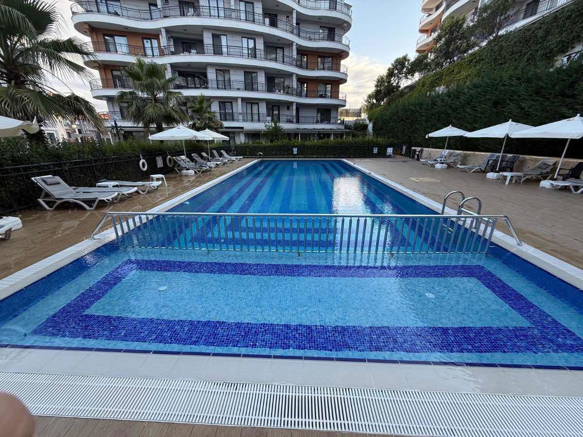 YEŞİLOVA VOGUE'DA ARA KAT HAVUZ CEPHELİ KİRALIK 2+1 DAİRE
