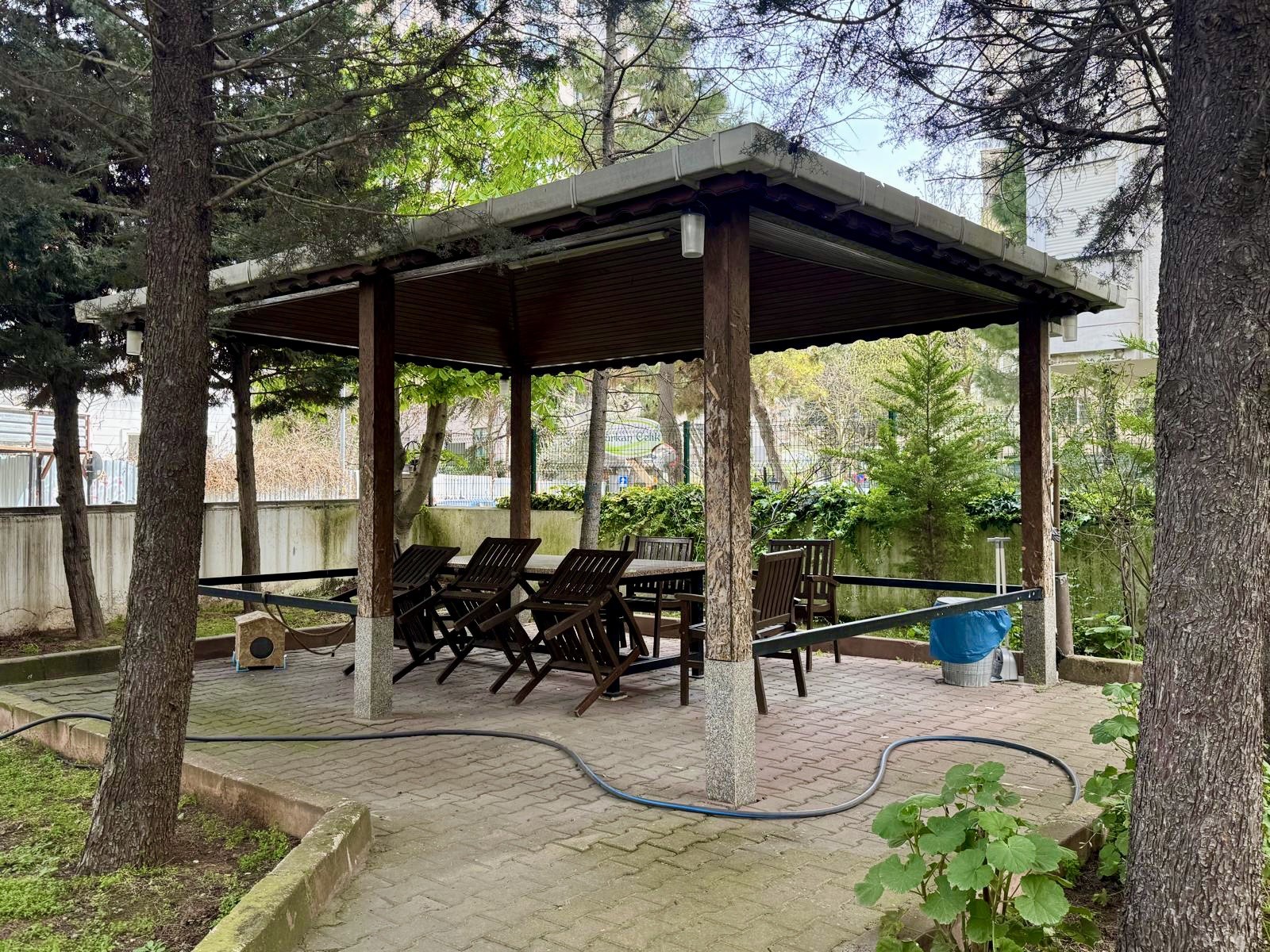 ERENKÖY İSTASYON CADDESİ UYUM SİTESİ SOSYAL TESİSLİ 4+1 SATILIK