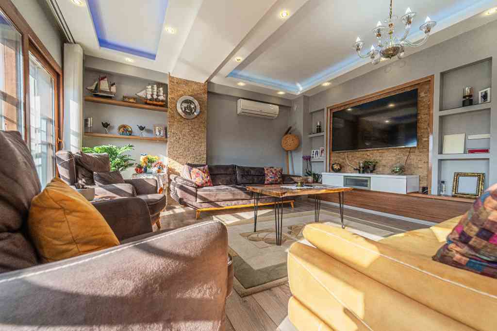 FİKRİ ALTAYDA TERASLI 3+1 DUBLEKS SATILIK DAİRE