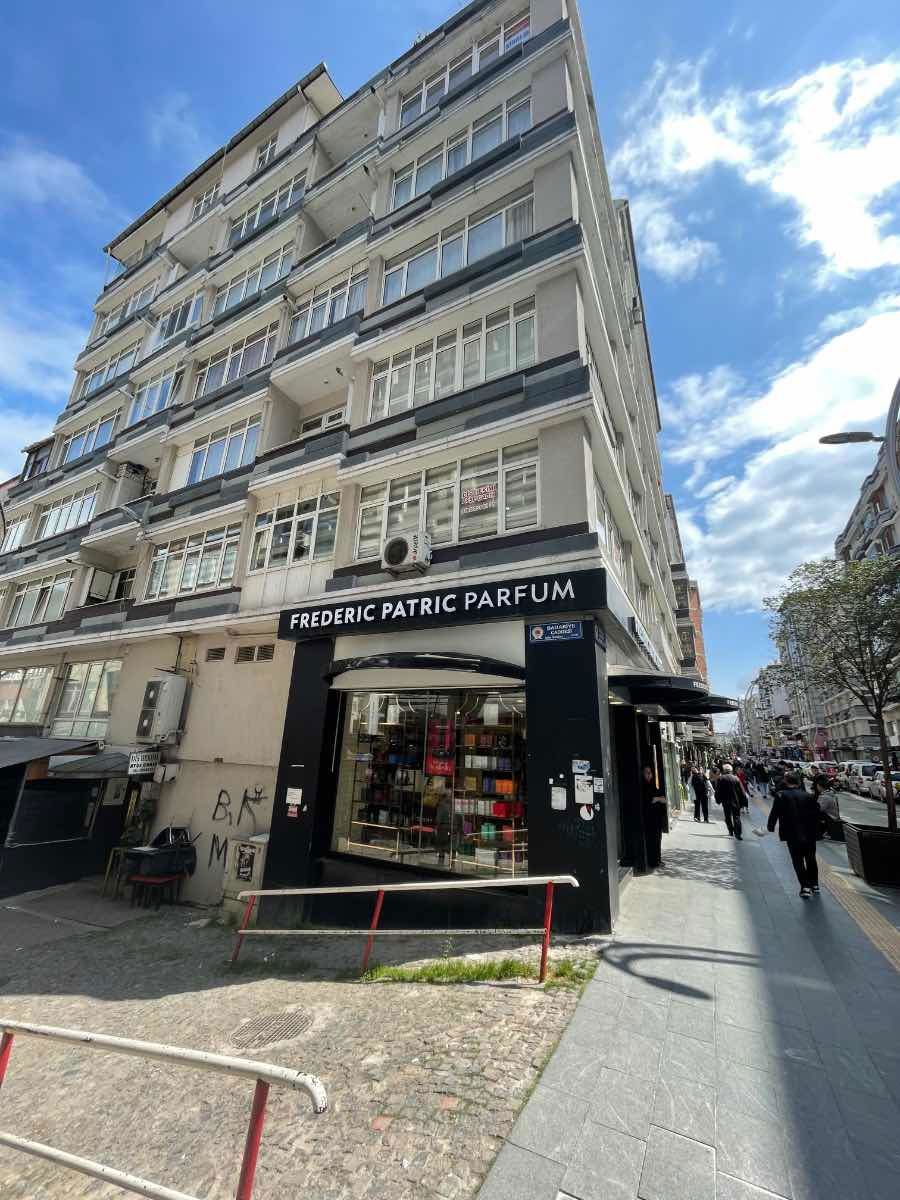 ÇİFLİK CADDESİNE CEPHE KİRALIK 2+1 DAİRE