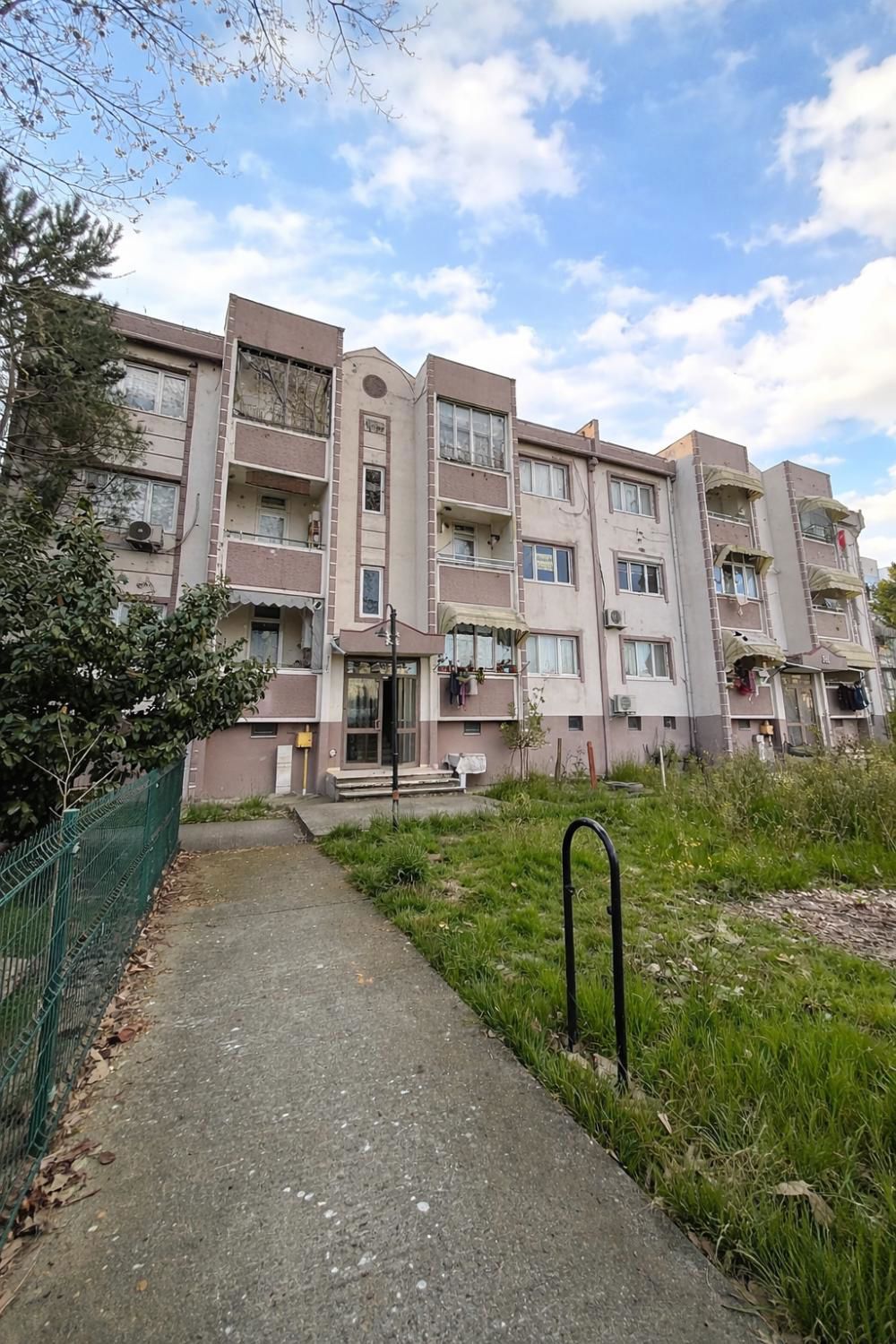 CAMILI'DE KAÇIRILMAYACAK  MERKEZI KONUMDA FIRSAT 2+1 DAIRE