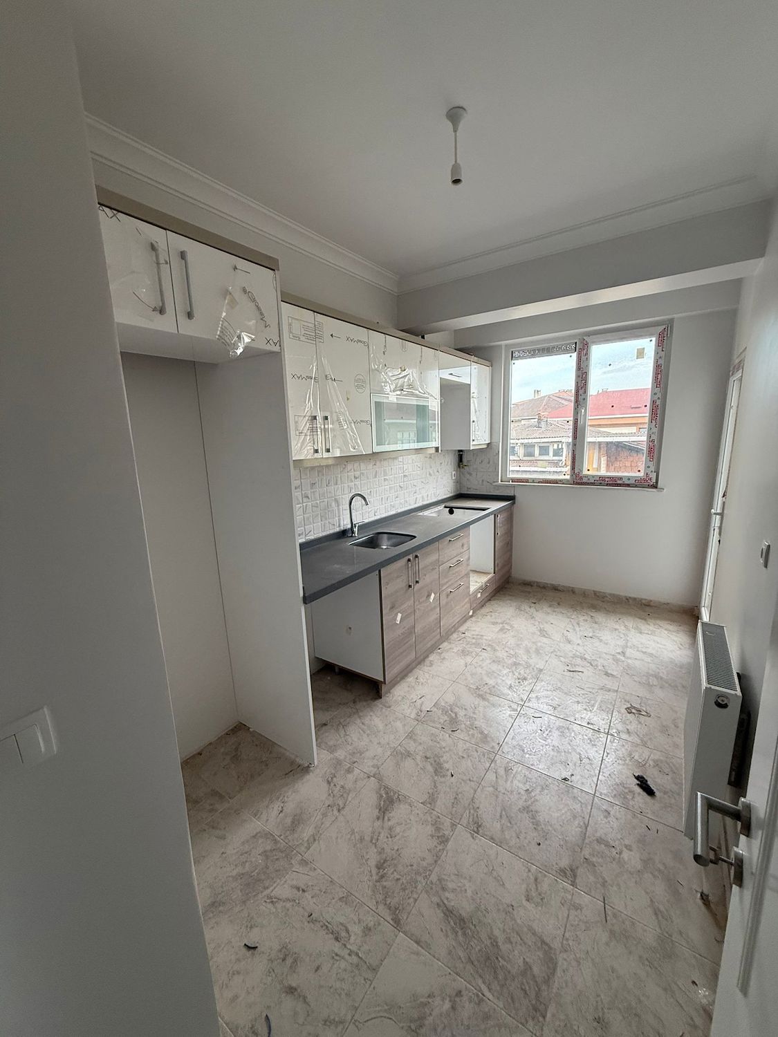 TUZLA İÇMELER’DE SATILIK 2+1 KULLANIŞLI DAİRE – KAÇIRILMAYACAK FIRSAT!