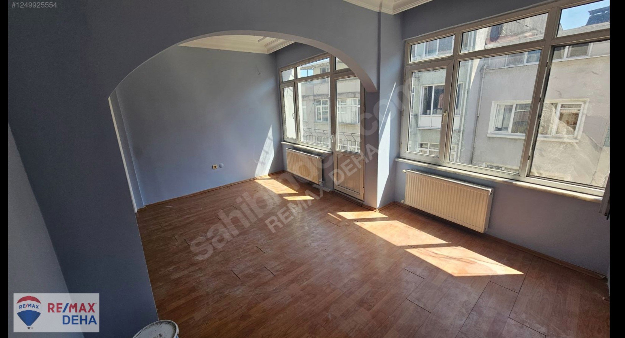 ​KADIKÖY SANATÇILAR SK.PARALELİ  KONUTA & İŞ YERİNE UYGUN KİRALIK