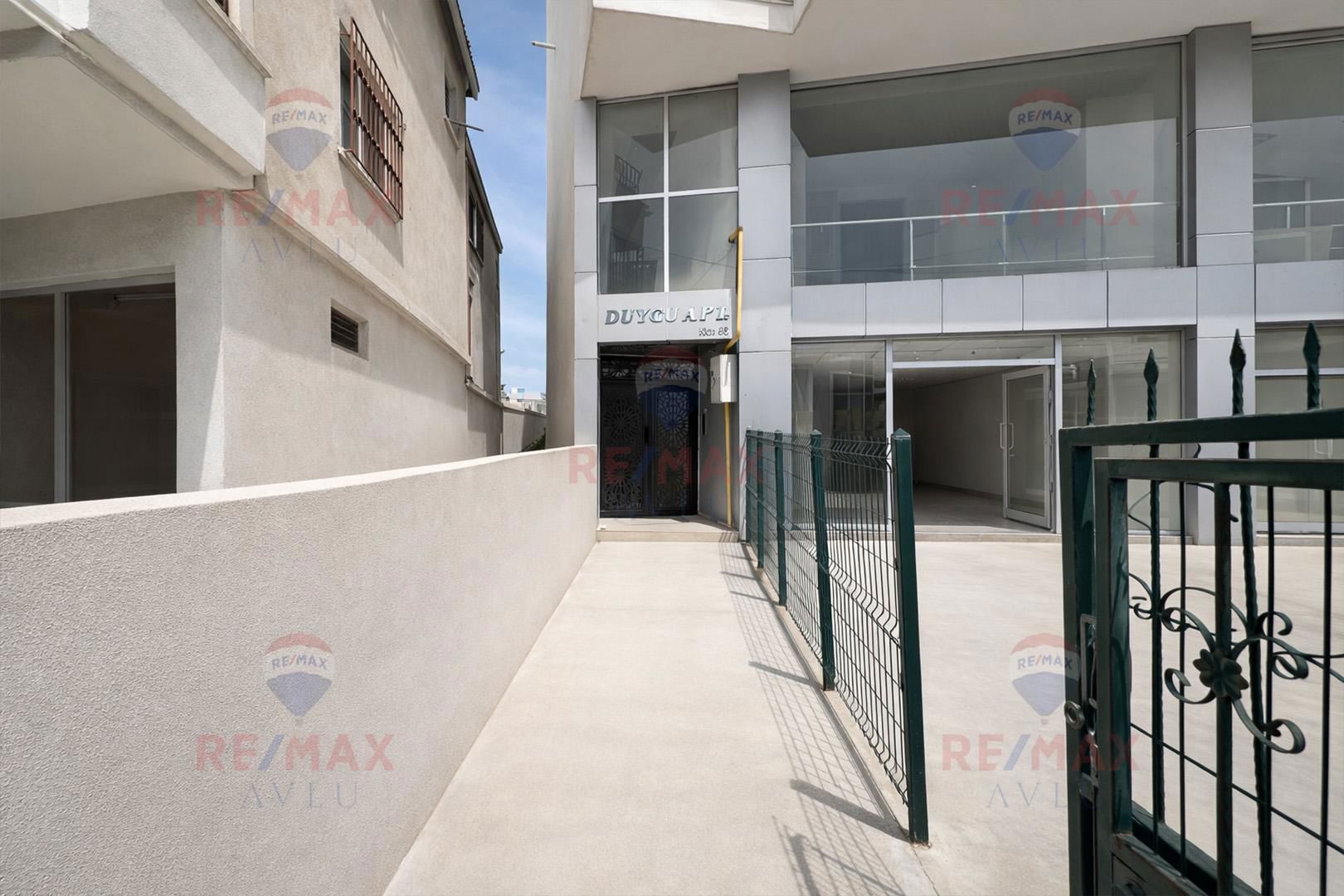 REMAX AVLU'DAN ÇETİNKAYA AVM KARŞISI KİRALIK 3+1 DAİRE