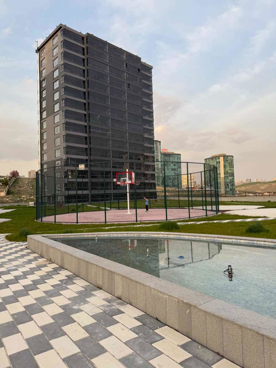 VİOLE YAŞAMKENTTE KÖŞE GÜNEY CEPHE 1+1 KİRALIK DAİRE