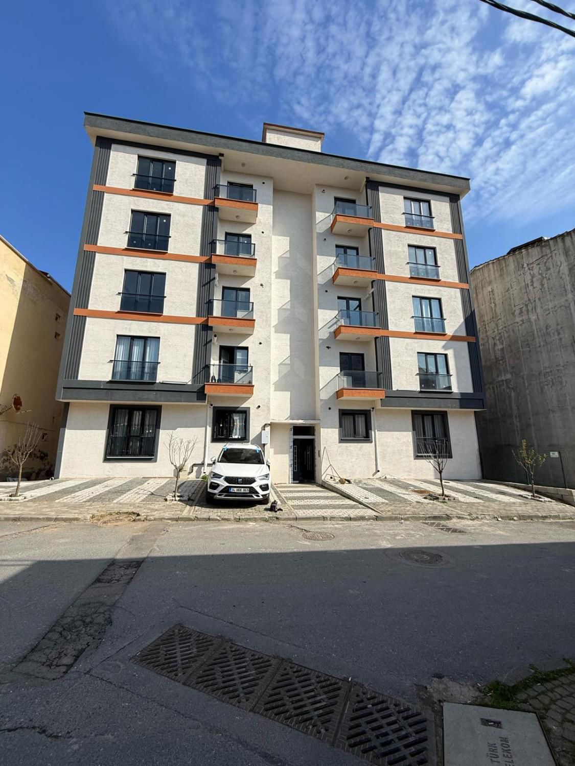 REMAX HANE-2-ÜMRANİYE ESENKENT-SATILIK SIFIR DAİRE